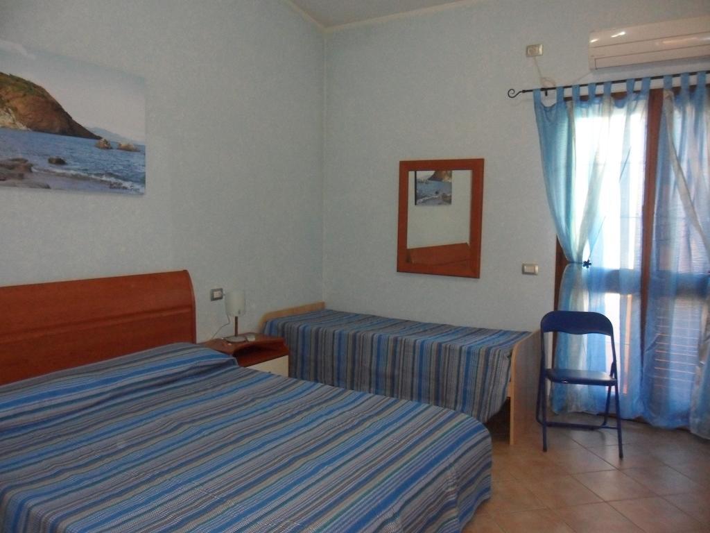 B&B Canne Al Vento Muravera Zimmer foto