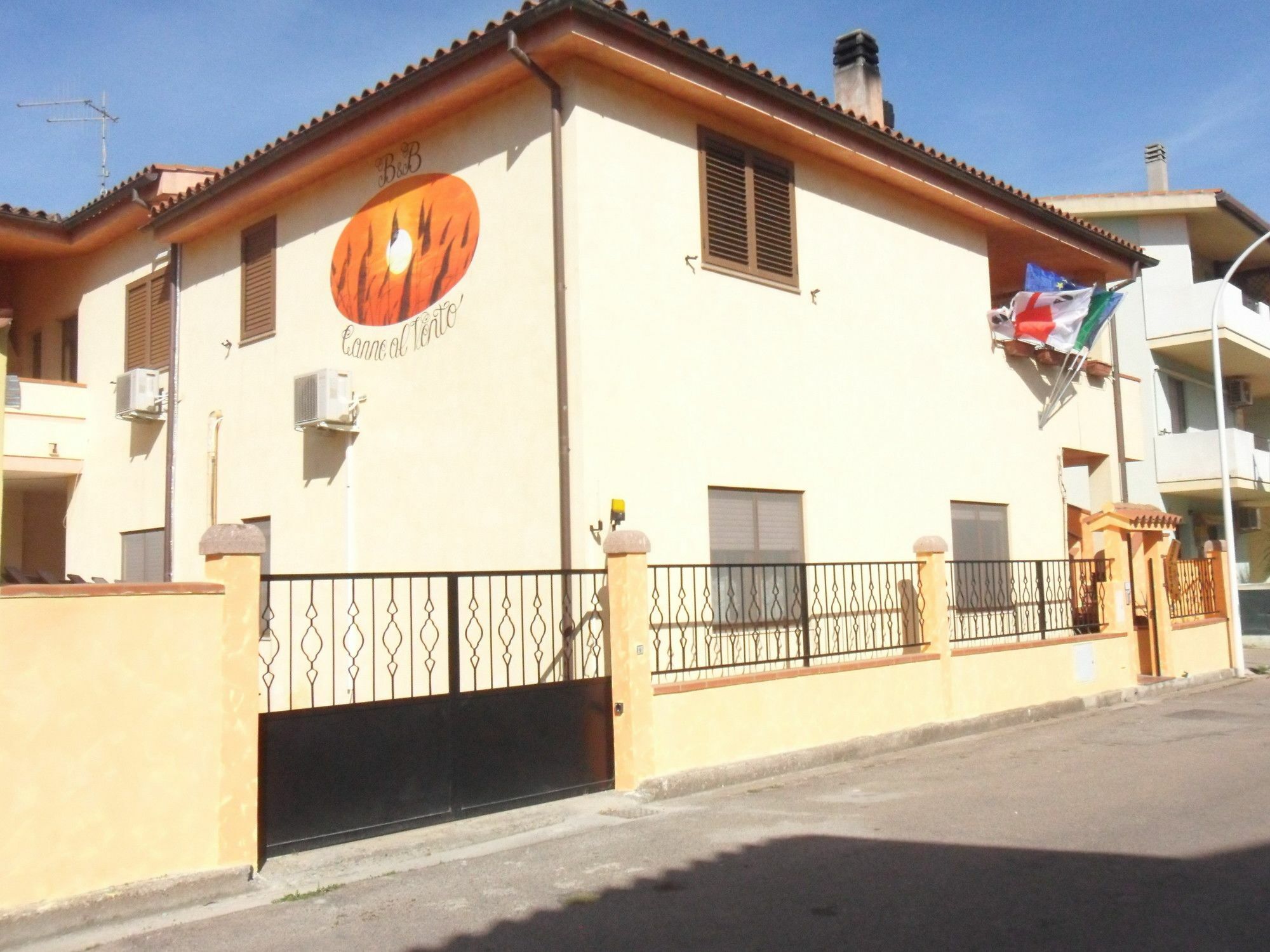 B&B Canne Al Vento Muravera Exterior foto